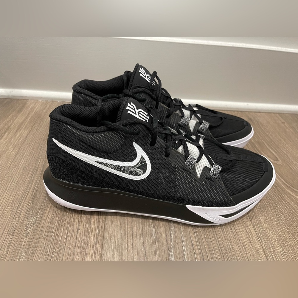 🔥NIKE Kyrie Flytrap Shoes🔥
